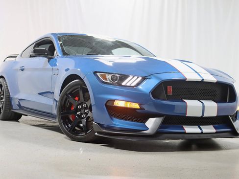 Used 2019 Ford Mustang Shelby GT350R w/ GT350R Equipment Group 920A RWD image 7