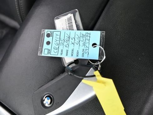 Used 2025 BMW X5 xDrive50e AWD/4WD image 29