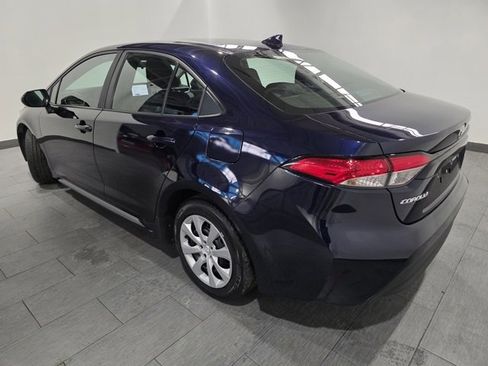 Used 2023 Toyota Corolla LE image 3