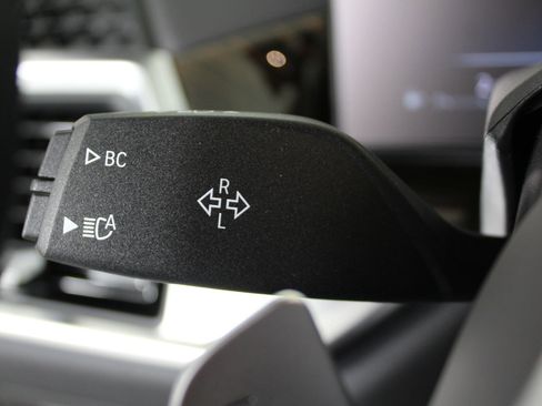 New 2026 BMW X5 xDrive40i w/ M Sport Package image 31