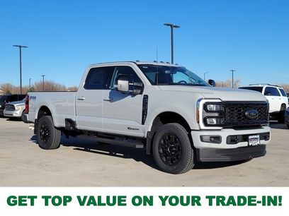 New 2026 Ford F250 Lariat w/ Black Appearance Package
