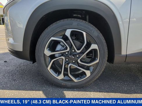 New 2026 Chevrolet Trax RS w/ Sunroof Package FWD image 23