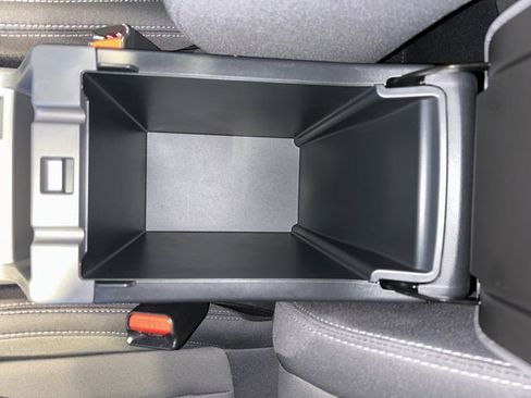 Used 2024 Subaru Crosstrek 2.0i image 19