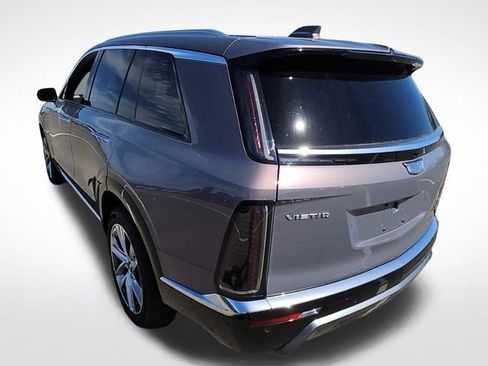 Used 2026 Cadillac Vistiq Luxury AWD/4WD image 4
