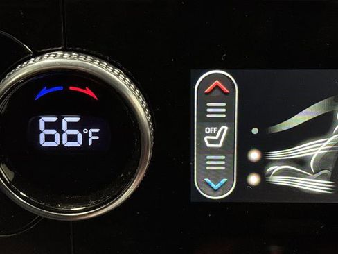 Used 2025 Genesis GV70 2.5T w/ Sport Prestige Package image 8