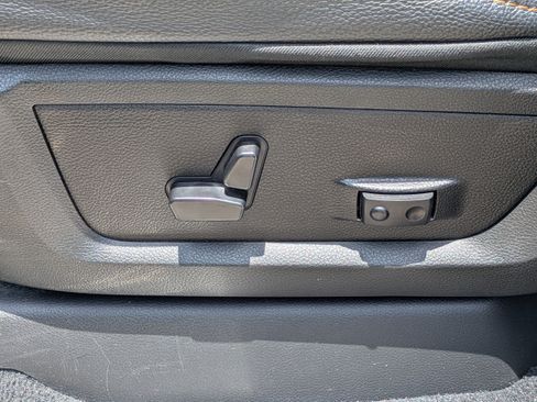 Used 2023 RAM 3500 Limited AWD/4WD image 18