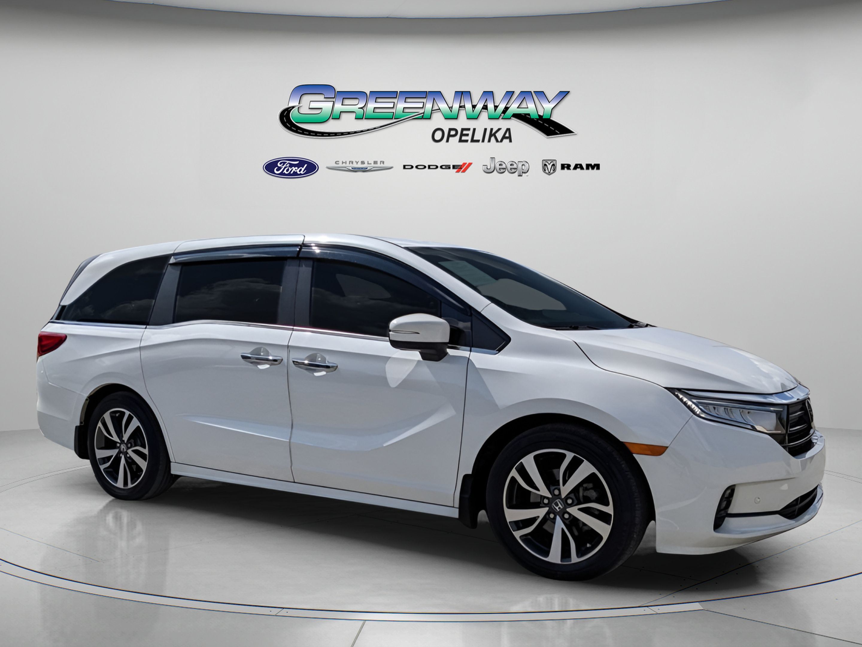 Used 2022 Honda Odyssey Touring image 1