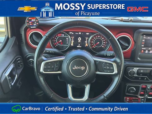 Used 2021 Jeep Gladiator Rubicon AWD/4WD image 17