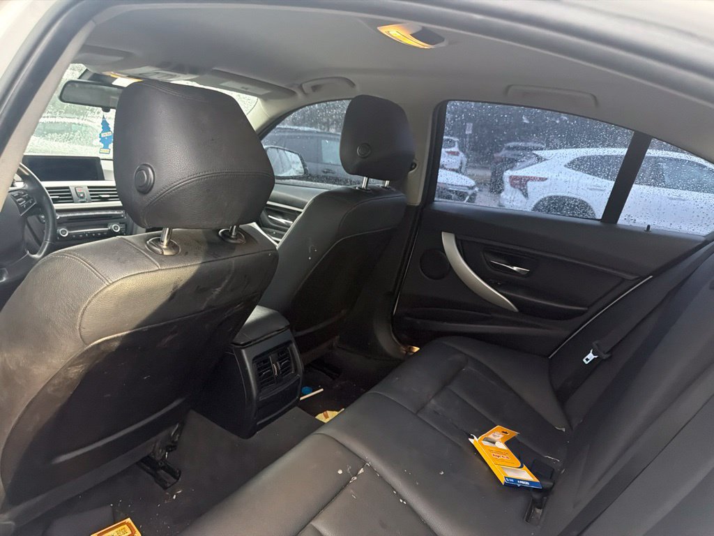 Used 2014 BMW 320i Sedan RWD image 7