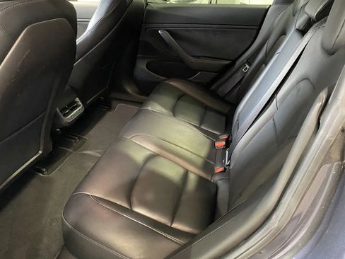 Used 2020 Tesla Model 3 Long Range image 9