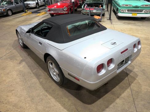 Used 1996 Chevrolet Corvette Convertible RWD image 30