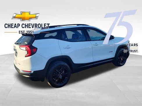 Used 2022 GMC Terrain AT4 w/ Tech Package AWD/4WD image 5