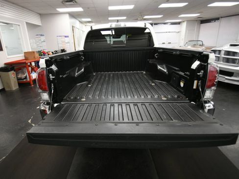Used 2023 Toyota Tacoma TRD Off-Road AWD/4WD image 22