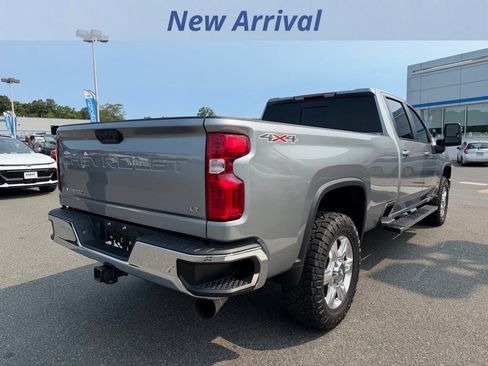 Used 2024 Chevrolet Silverado 2500 LT w/ Convenience Package AWD/4WD image 6