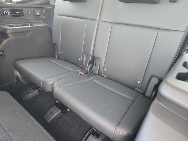 Certified 2026 Hyundai Santa Fe Limited AWD/4WD image 21