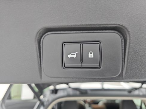 Certified 2024 Nissan Rogue SL FWD image 13