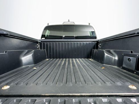 Used 2021 Toyota Tacoma TRD Off-Road RWD image 27
