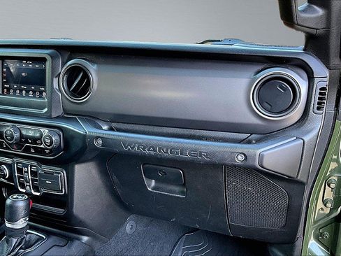 Used 2021 Jeep Wrangler Unlimited Sport AWD/4WD image 17