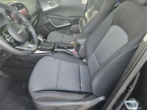 New 2025 Kia Soul EX image 8