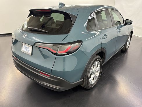 Certified 2024 Honda HR-V LX image 9