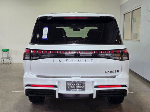 New 2026 INFINITI QX80 4WD w/ Sport Exterior Package image 5