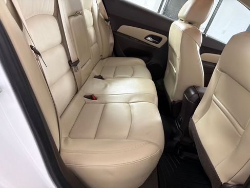 Used 2015 Chevrolet Cruze LT FWD image 18
