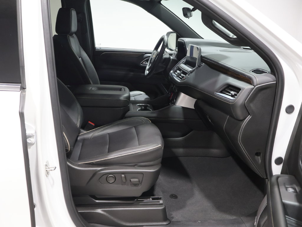Used 2024 Chevrolet Tahoe Premier AWD/4WD image 26