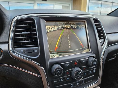 Used 2014 Jeep Grand Cherokee Limited AWD/4WD image 29