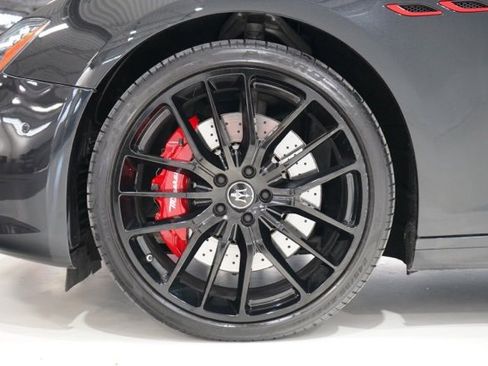 Used 2022 Maserati Ghibli Trofeo image 10