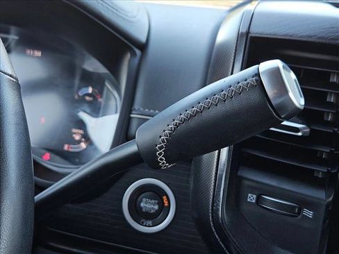 Used 2024 RAM 3500 Limited image 17