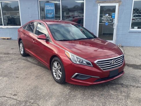Used 2016 Hyundai Sonata SE image 3