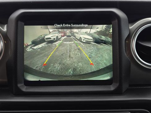 Used 2022 Jeep Wrangler Unlimited Sahara w/ Cold Weather Group image 32