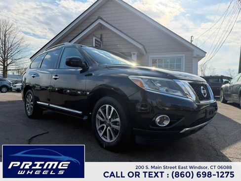 Used 2014 Nissan Pathfinder SL w/ SL Tech Package image 1