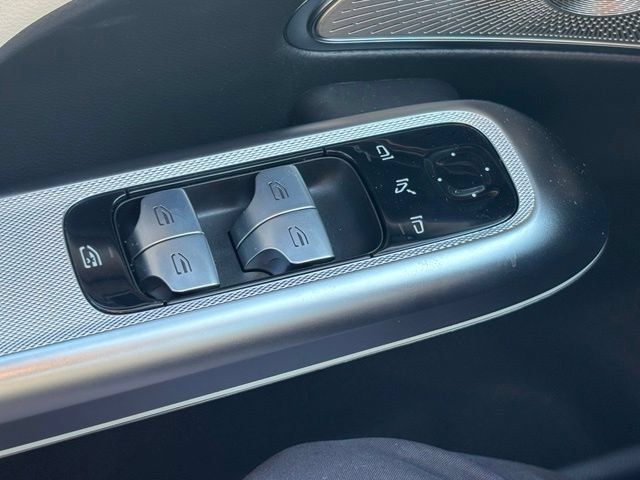 New 2027 Mercedes-Benz E 350 4MATIC Sedan image 36