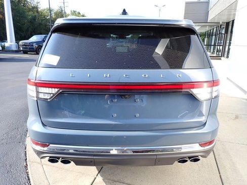 New 2025 Lincoln Aviator Reserve w/ Luxury Package image 4