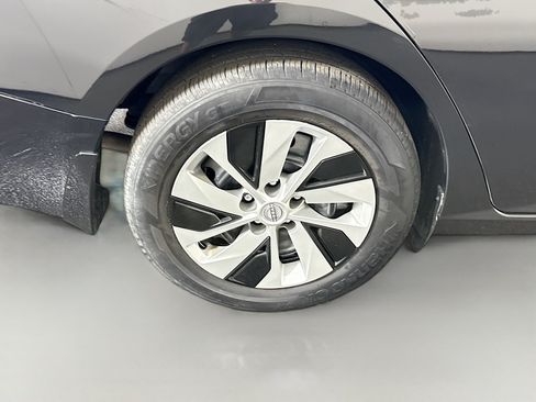 Used 2023 Nissan Altima 2.5 S FWD image 33