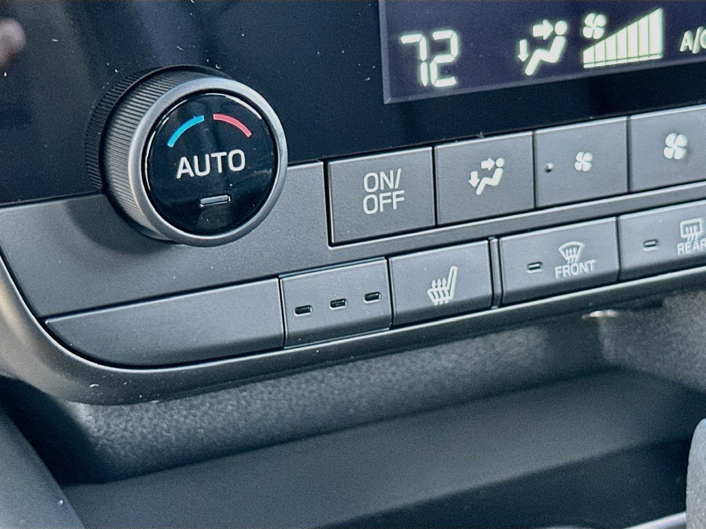 New 2026 Subaru Outback Limited AWD/4WD image 21