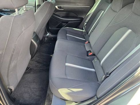Used 2025 Hyundai Sonata SE FWD image 11