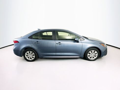 Used 2021 Toyota Corolla LE w/ Carpet Mat Package (TMS) FWD image 10