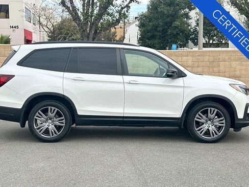 Certified 2022 Honda Pilot Sport image 3