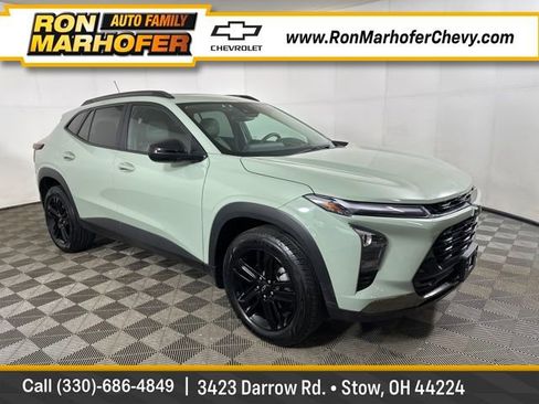 Used 2024 Chevrolet Trax ACTIV w/ Sunroof Package image 1