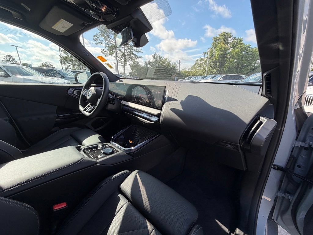 Certified 2026 BMW X3 xDrive30i w/ M Sport Package AWD/4WD image 28