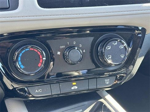 Used 2016 Honda HR-V LX image 21