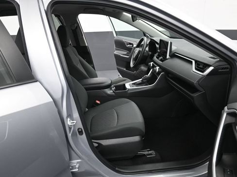 Certified 2024 Toyota RAV4 XLE AWD/4WD image 32