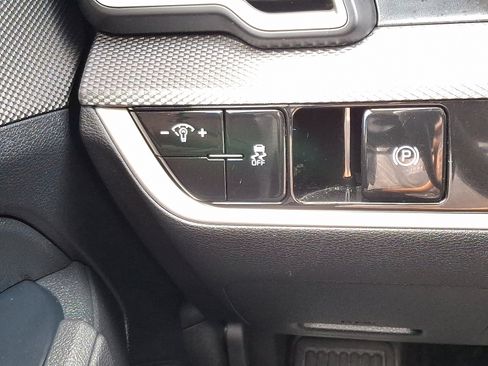 Used 2023 Kia Sportage LX image 22