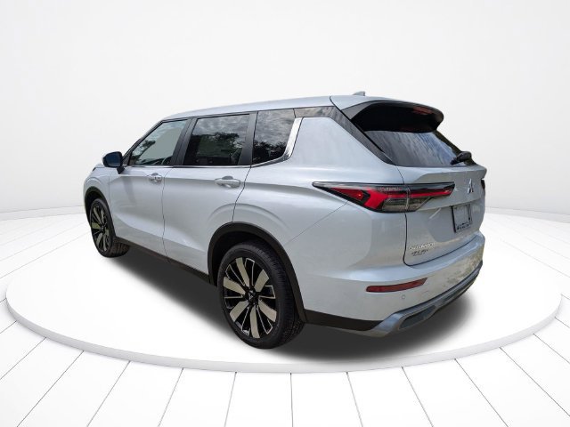 New 2026 Mitsubishi Outlander SE FWD image 6