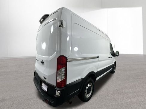 Used 2023 Ford Transit 250 Medium Roof RWD image 32