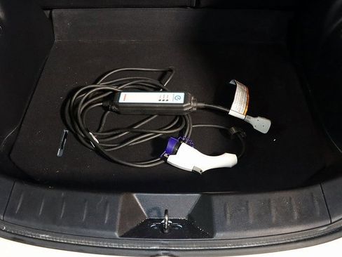 Used 2019 Nissan Leaf SV image 27