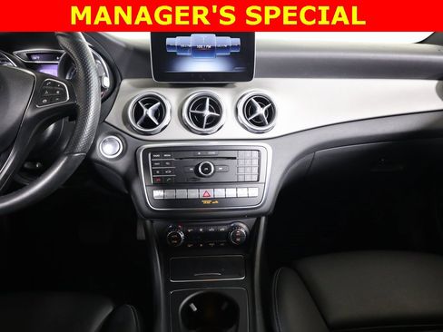 Used 2019 Mercedes-Benz GLA 250 4MATIC image 39