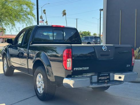 Used 2011 Nissan Frontier SV RWD image 8